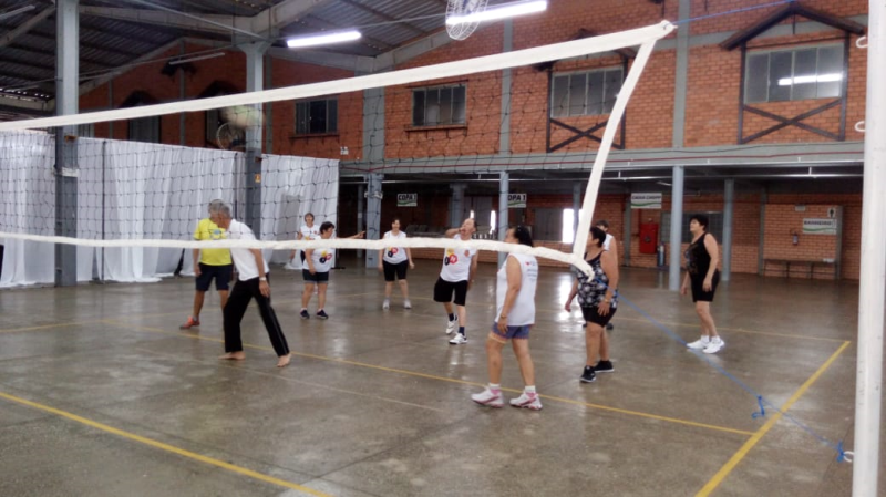 Jogo de câmbio deu início ao retorno dos grupos de atividades físicas